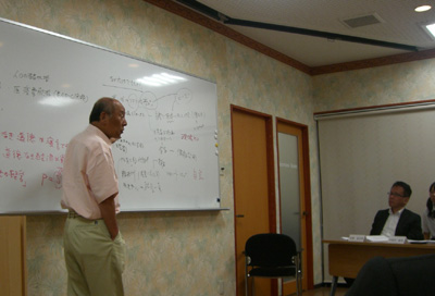 慶応大学ビジネススクールの奥村昭博教授